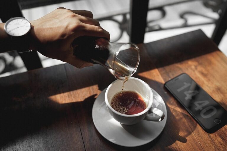 coffee, cafe, to drink, brown, hot, aroma, caffeine, coffee cup, cup, table, mocha, roasted, dark
